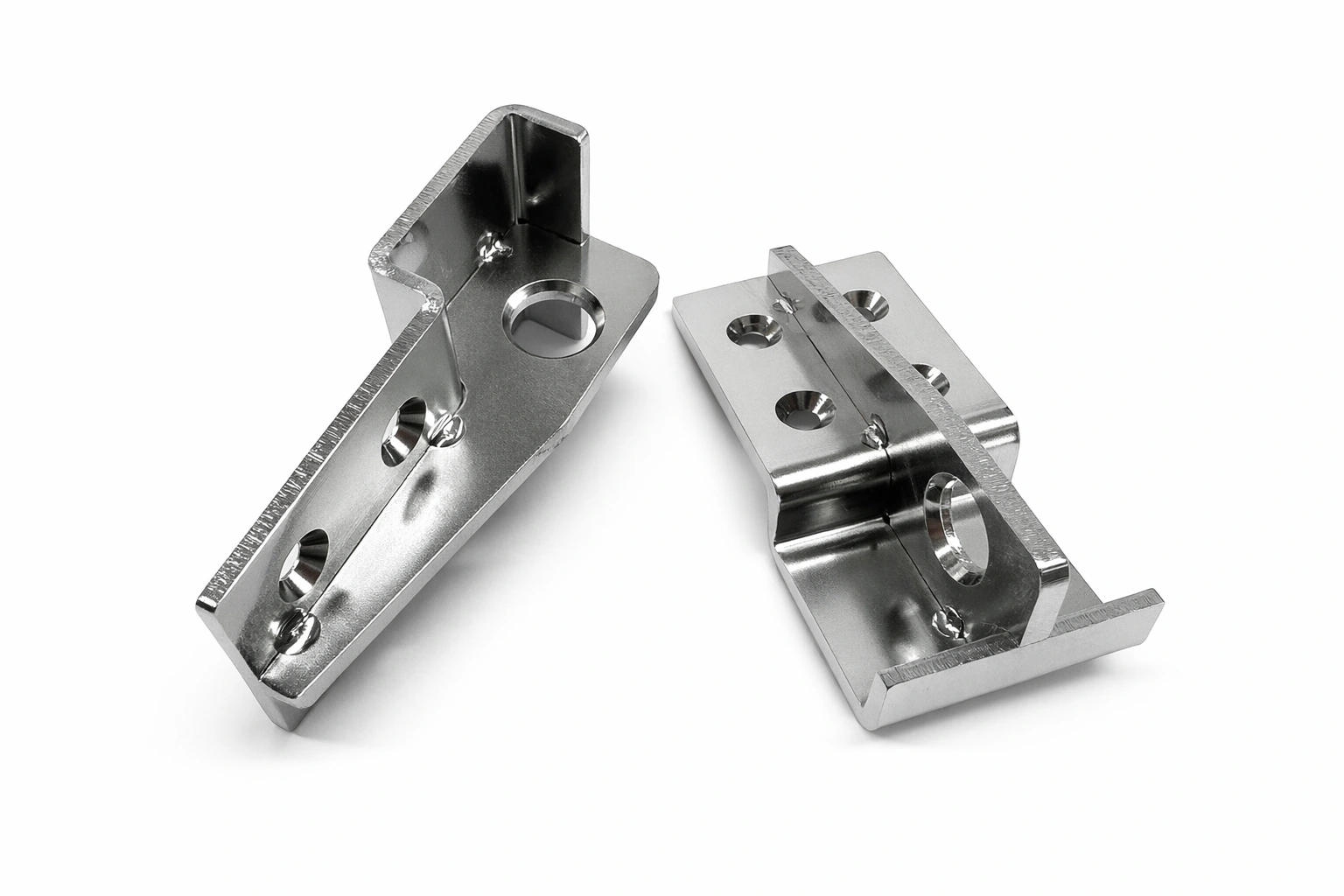 홀·홈 가공 브래킷 / Machined mounting brackets — 원본 제품 사진